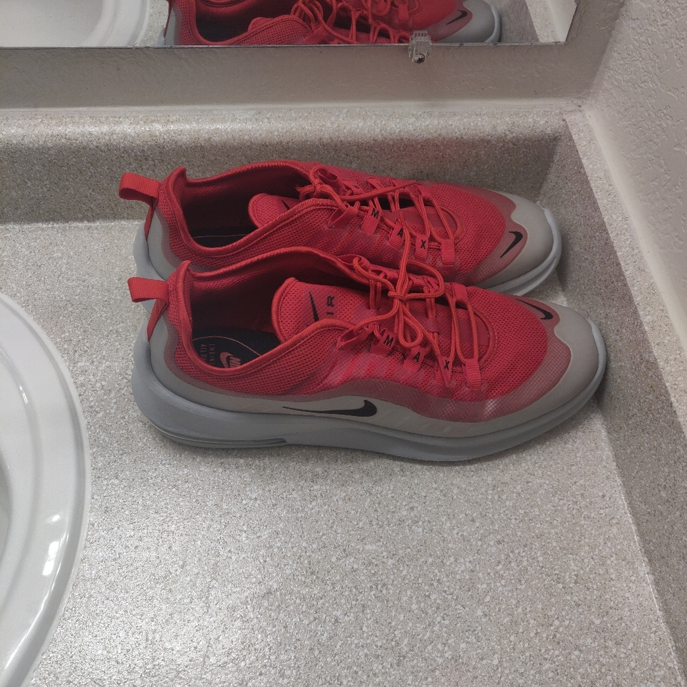 Air Max Axis Size 13